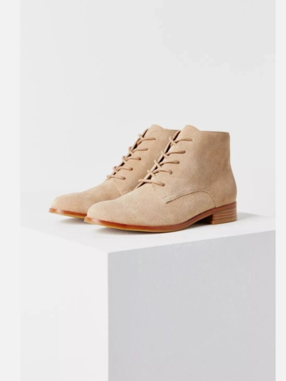New Urban Outfitters Marnie Suede Lace-Up Boot Size 6 MSRP: $98